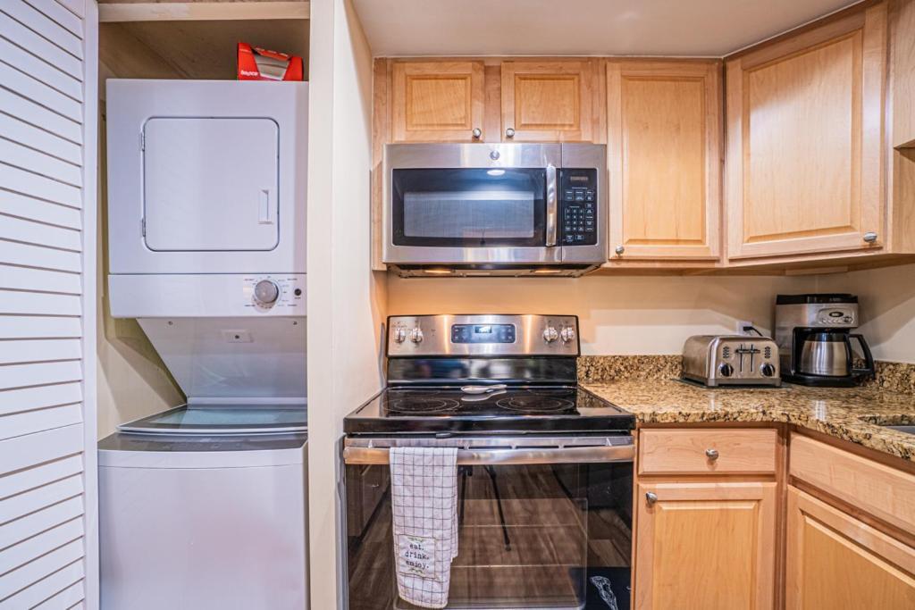 1686 Bluff Villas Renovated Sleeps 8 Walk To Salty Dog Sea Pines Hilton Head Island Exterior foto